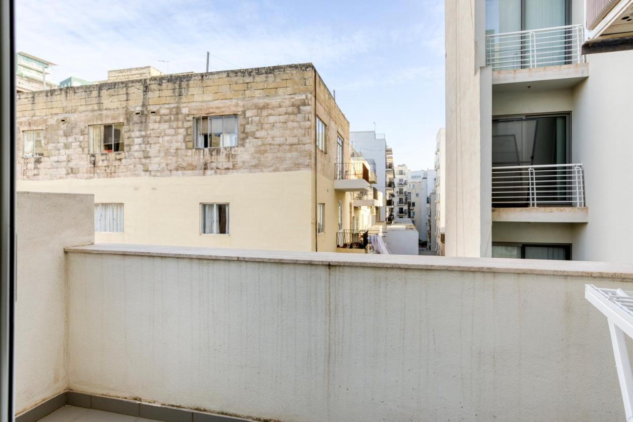 Seaside View Close To Sliema Ferries By Jl Екстериор снимка